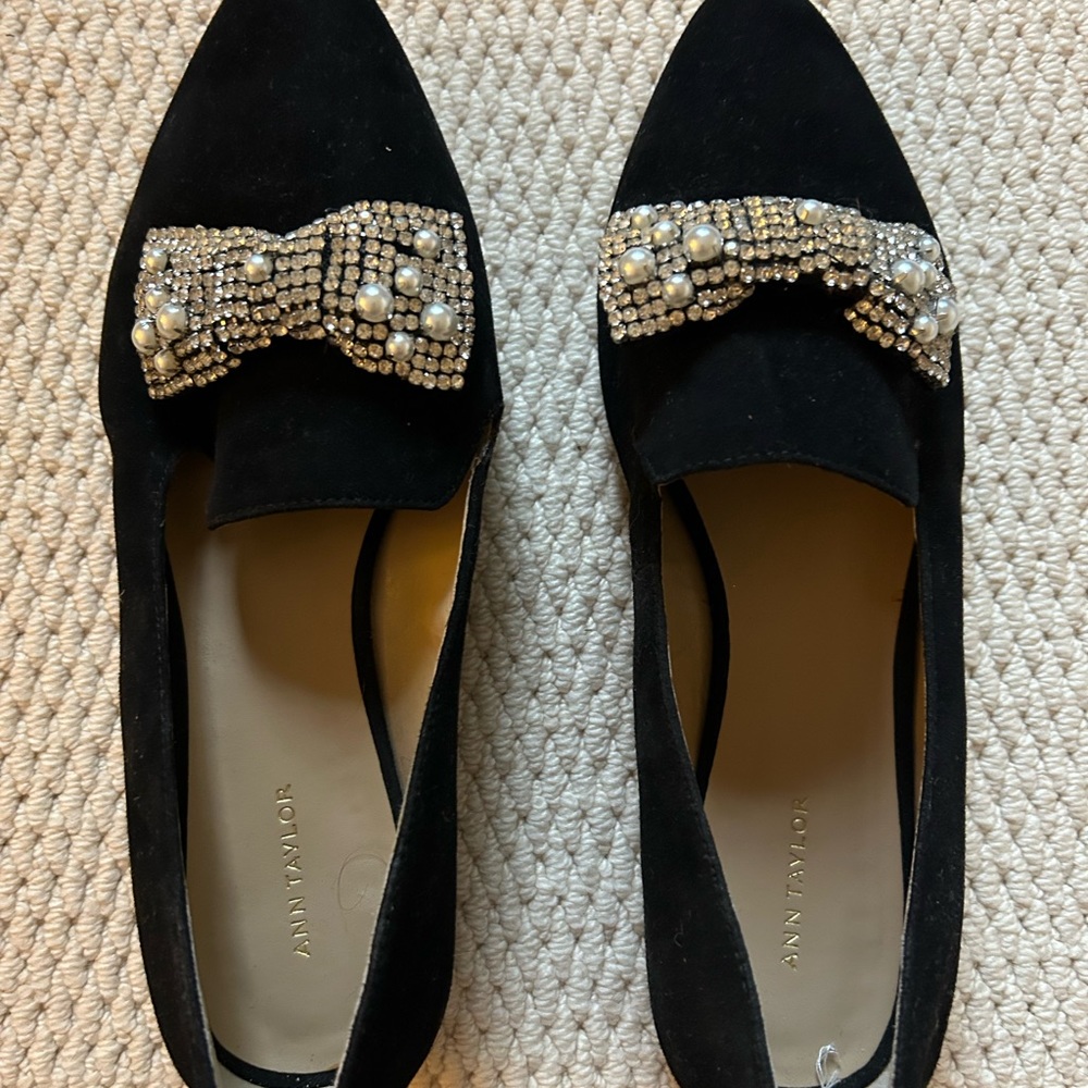 Ann Taylor bow shoes, worn once, size 8.5